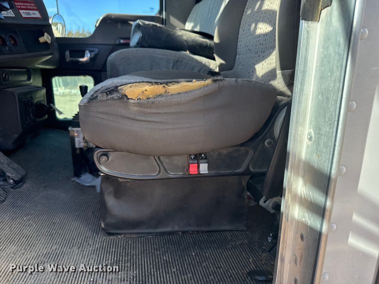 image for item EU6227 2011 Kenworth T3 Series digger derrick truck