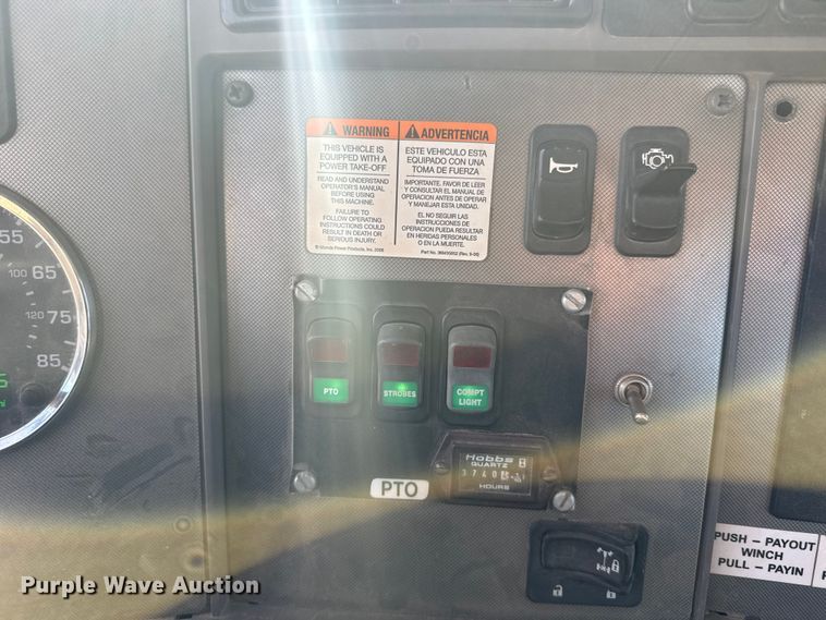 image for item EU6227 2011 Kenworth T3 Series digger derrick truck