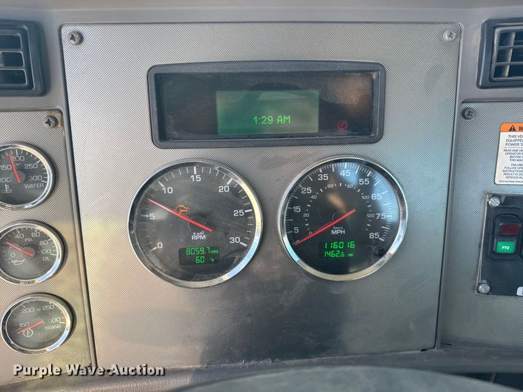 image for item EU6227 2011 Kenworth T3 Series digger derrick truck