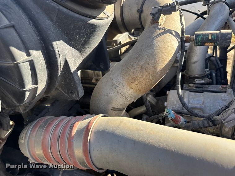 image for item EU6227 2011 Kenworth T3 Series digger derrick truck