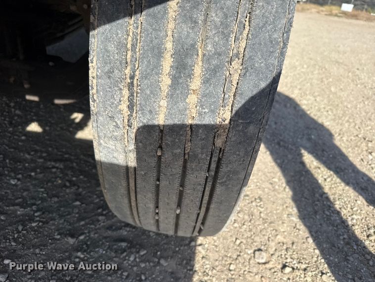 image for item EU6227 2011 Kenworth T3 Series digger derrick truck