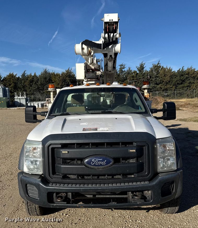 CAMIóN CON CANASTILLA 2016 FORD ALTEC