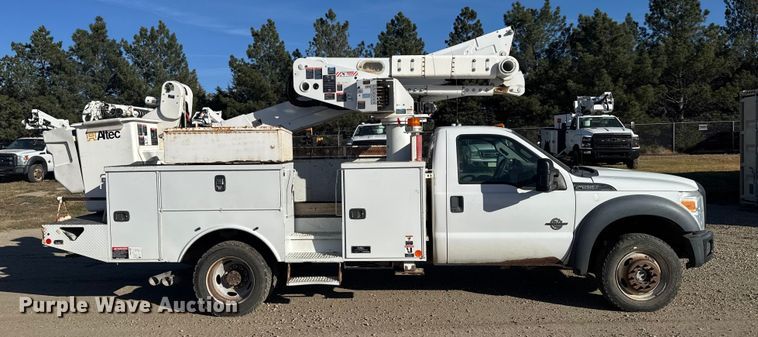 CAMIóN CON CANASTILLA 2016 FORD ALTEC