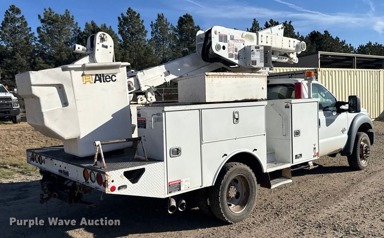 CAMIóN CON CANASTILLA 2016 FORD ALTEC