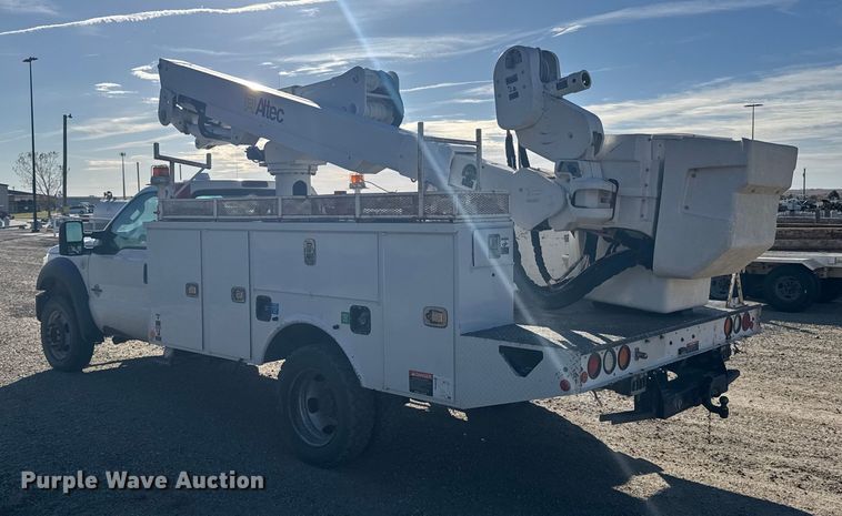 image for item EU6228 2016 Ford F550 Super Duty  bucket truck