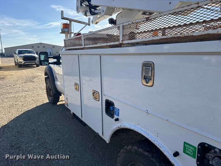 image for item EU6228 2016 Ford F550 Super Duty  bucket truck