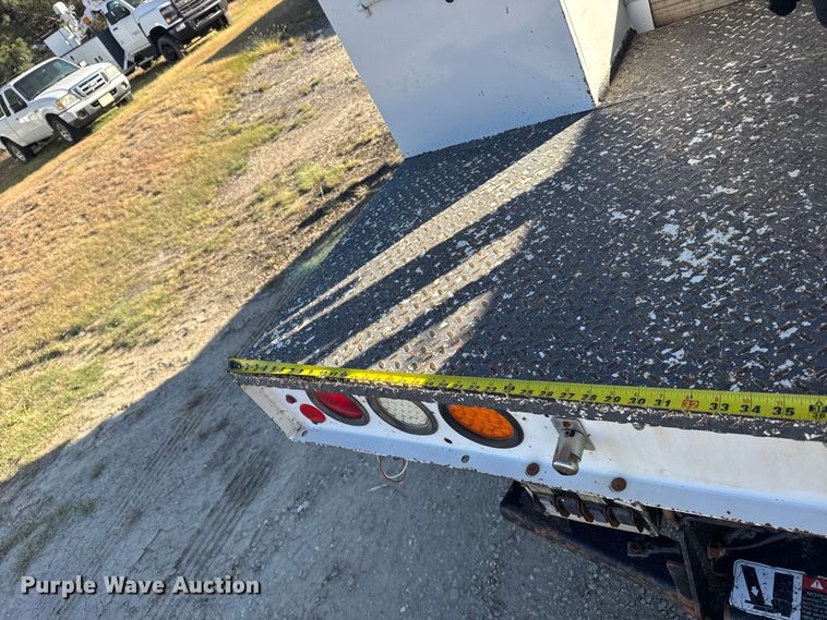 image for item EU6228 2016 Ford F550 Super Duty  bucket truck