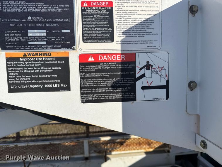 image for item EU6228 2016 Ford F550 Super Duty  bucket truck