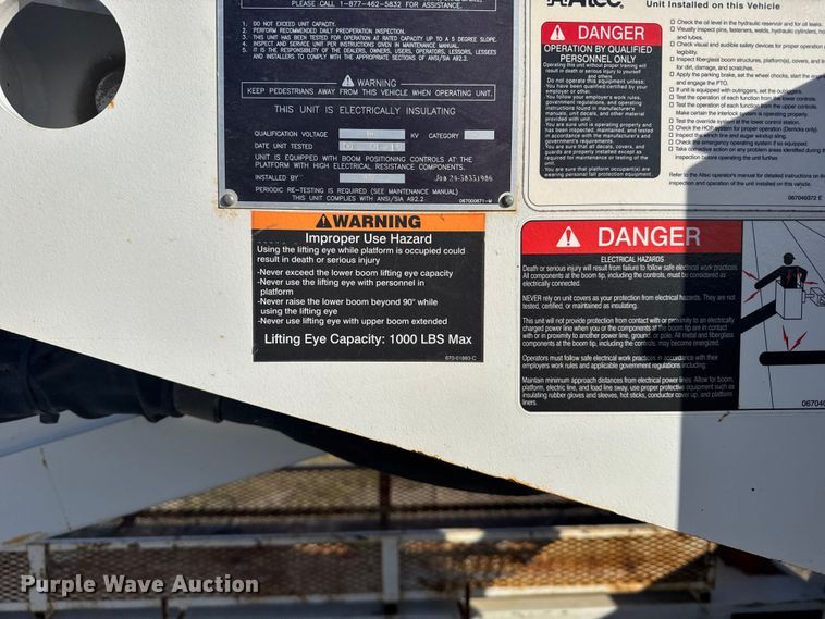 image for item EU6228 2016 Ford F550 Super Duty  bucket truck