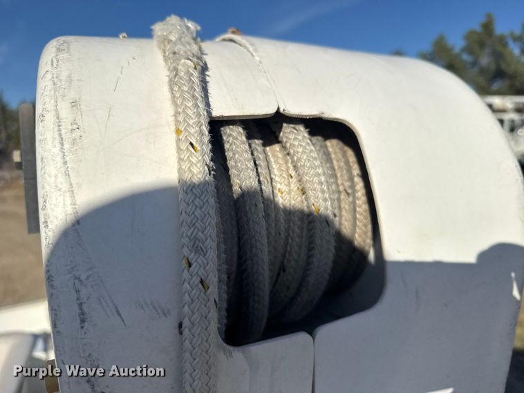 image for item EU6228 2016 Ford F550 Super Duty  bucket truck