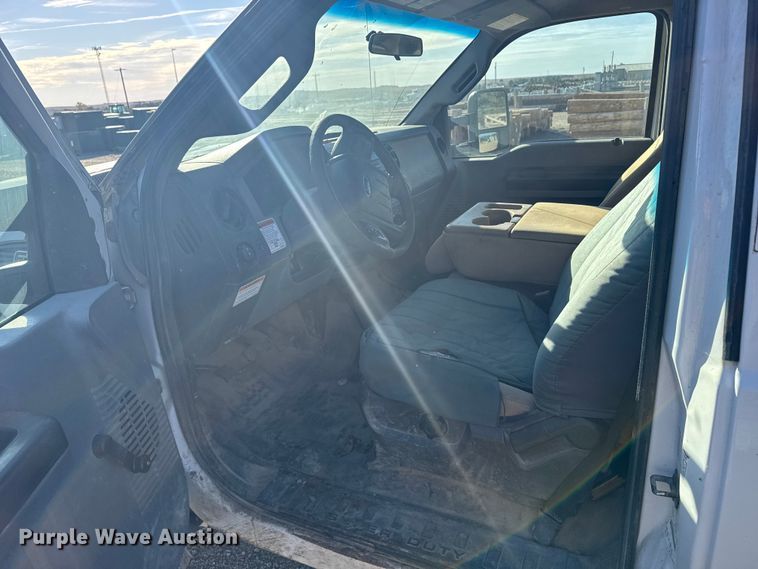 image for item EU6228 2016 Ford F550 Super Duty  bucket truck