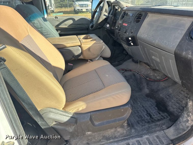 image for item EU6228 2016 Ford F550 Super Duty  bucket truck