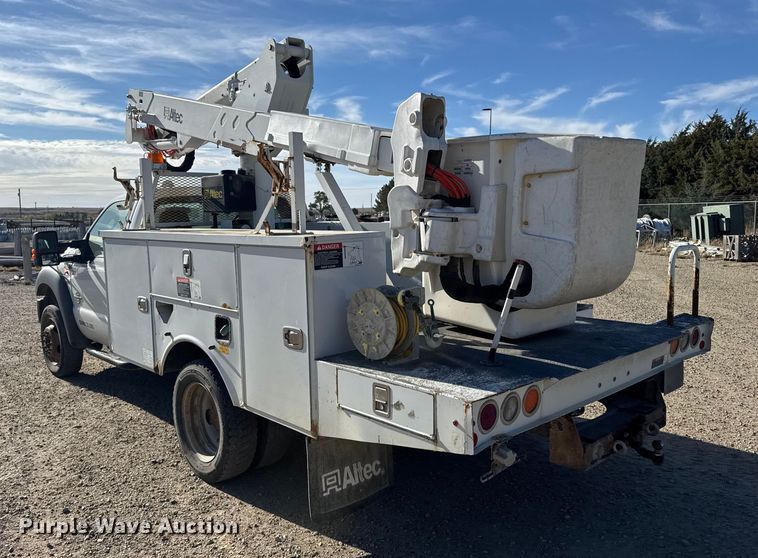 image for item EU6230 2016 Ford F550 Super Duty bucket truck