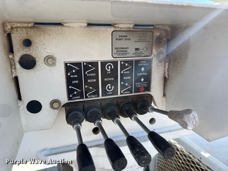 image for item EU6230 2016 Ford F550 Super Duty bucket truck