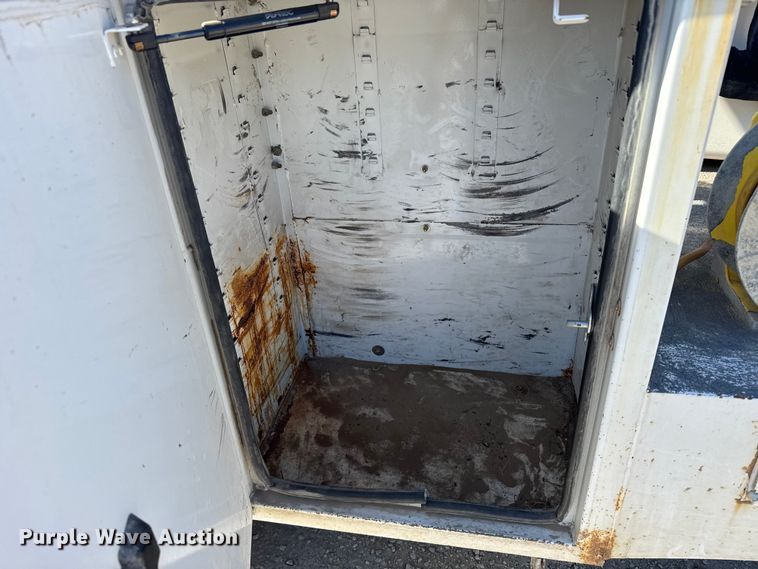 image for item EU6230 2016 Ford F550 Super Duty bucket truck