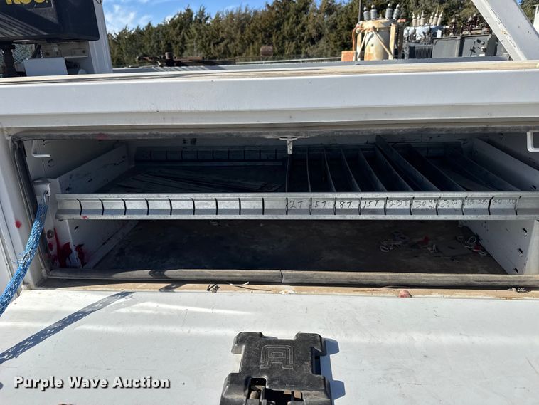 image for item EU6230 2016 Ford F550 Super Duty bucket truck