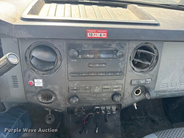 image for item EU6230 2016 Ford F550 Super Duty bucket truck