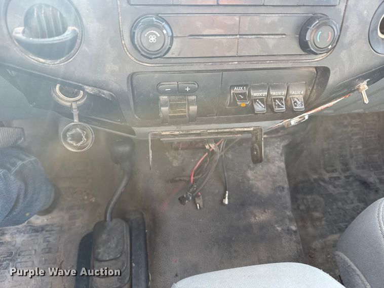 image for item EU6230 2016 Ford F550 Super Duty bucket truck