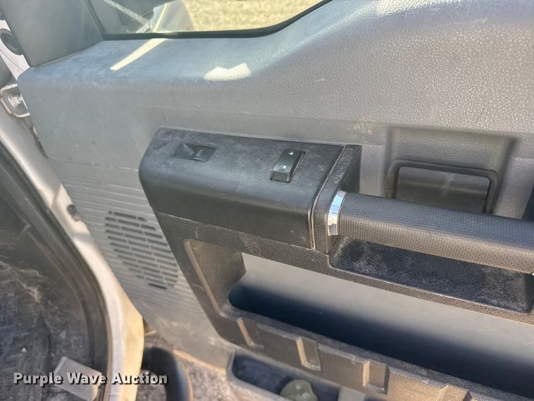 image for item EU6230 2016 Ford F550 Super Duty bucket truck