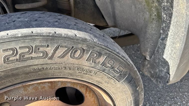 image for item EU6230 2016 Ford F550 Super Duty bucket truck