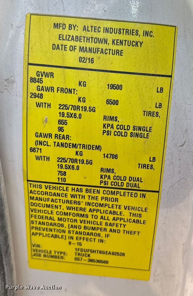 image for item EU6230 2016 Ford F550 Super Duty bucket truck