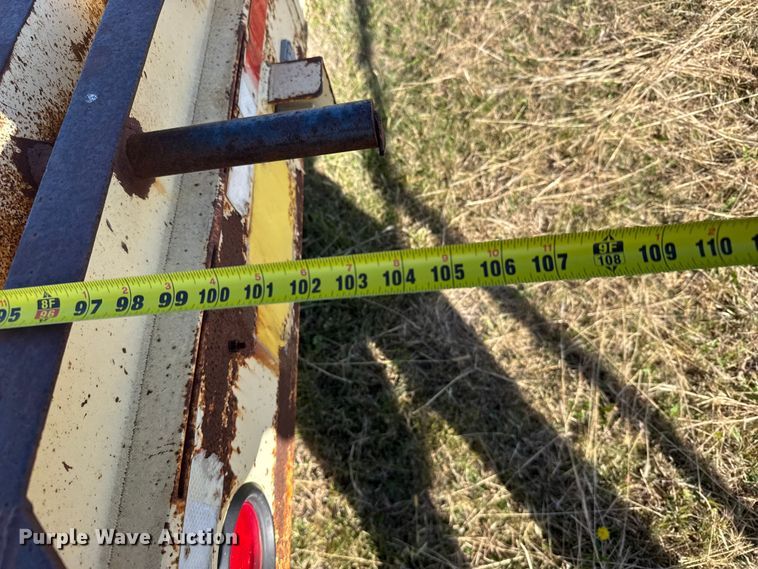 image for item EU6231 1997 MICH pole trailer