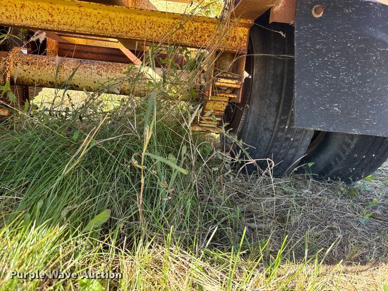 image for item EU6231 1997 MICH pole trailer