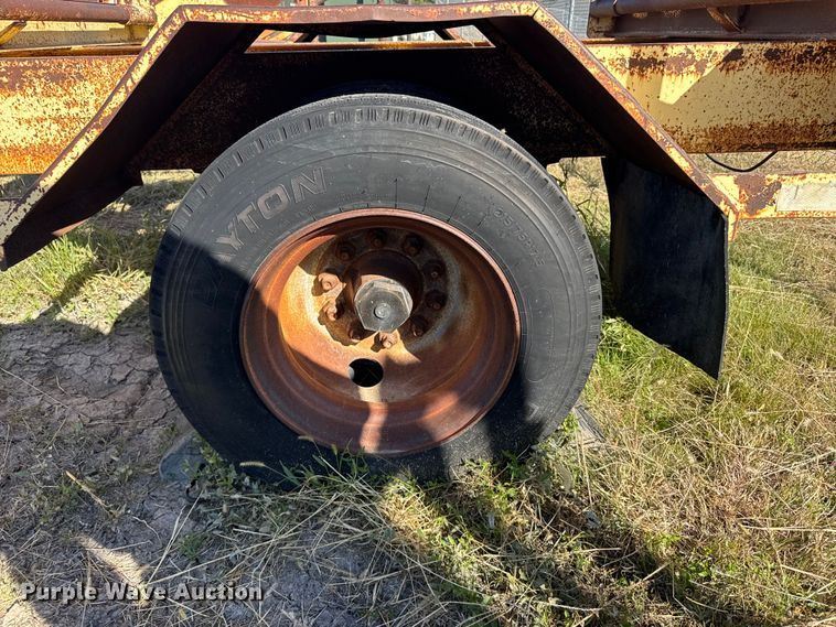 image for item EU6231 1997 MICH pole trailer