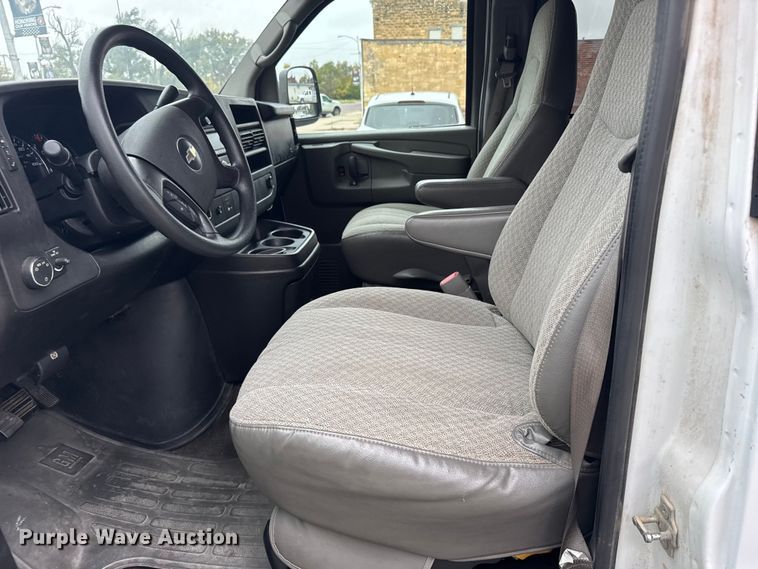 image for item EU6261 2008 Chevrolet Express 