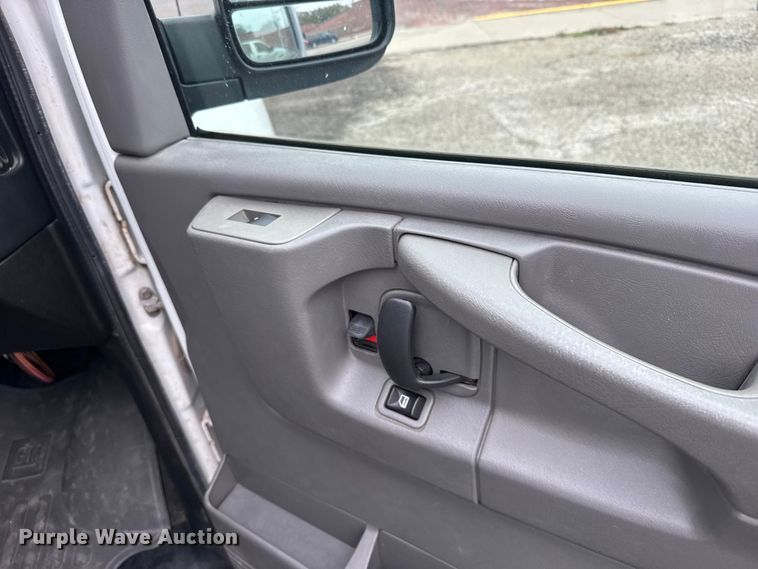 image for item EU6261 2008 Chevrolet Express 