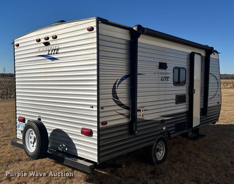 image for item EU6293 2017 Crossroads RV 18BH camper