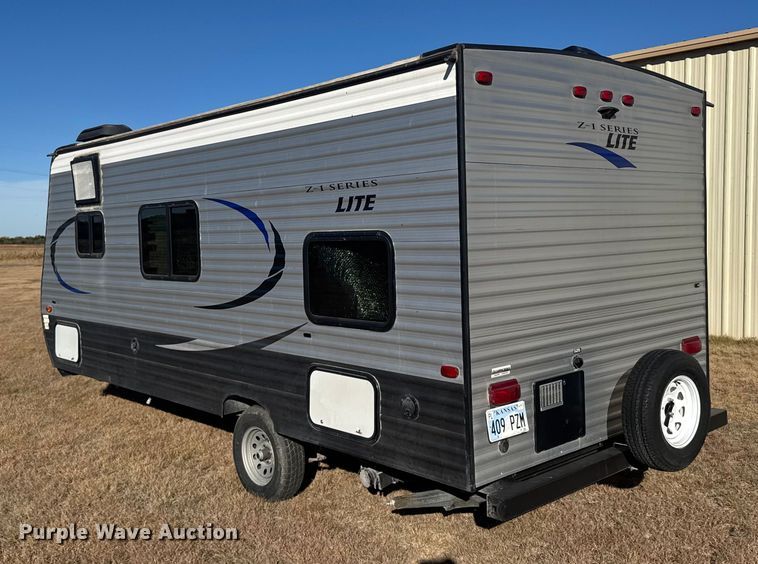 image for item EU6293 2017 Crossroads RV 18BH camper