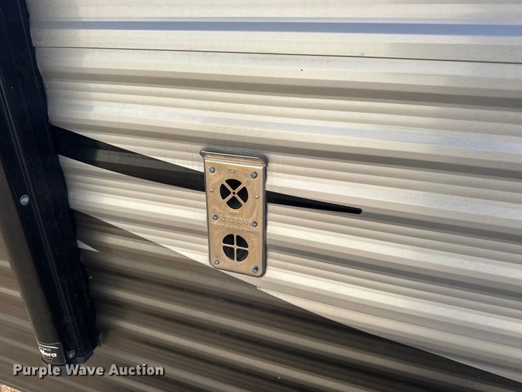 image for item EU6293 2017 Crossroads RV 18BH camper