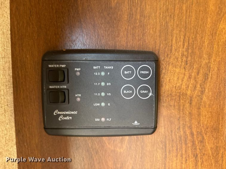 image for item EU6293 2017 Crossroads RV 18BH camper