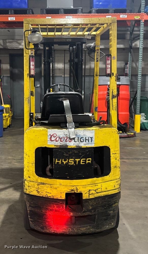 image for item EU6336 Hyster S30XM forklift