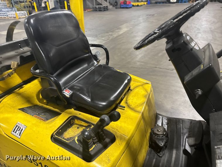 image for item EU6336 Hyster S30XM forklift