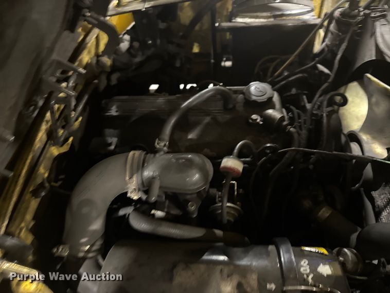 image for item EU6336 Hyster S30XM forklift