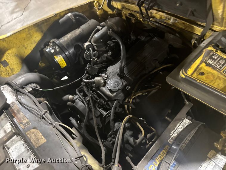 image for item EU6336 Hyster S30XM forklift