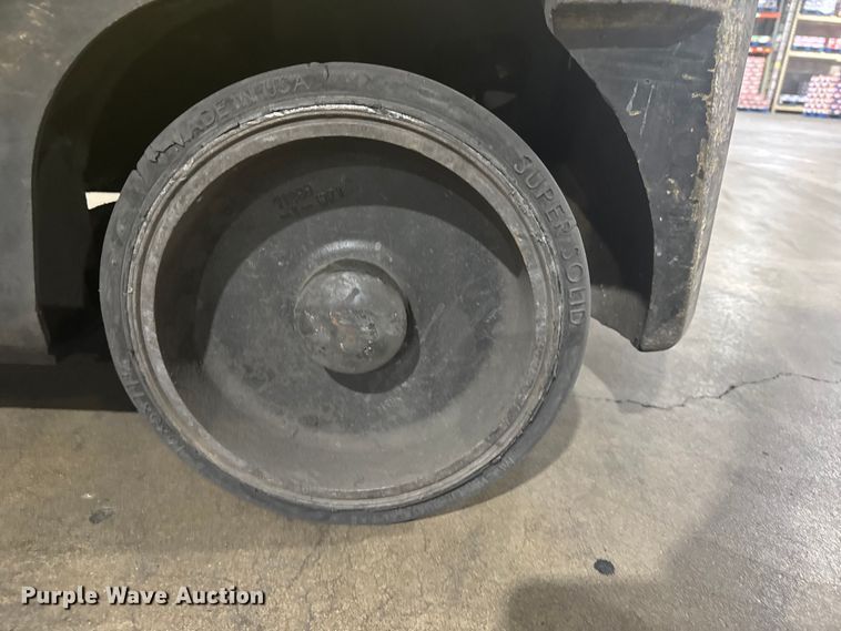 image for item EU6336 Hyster S30XM forklift