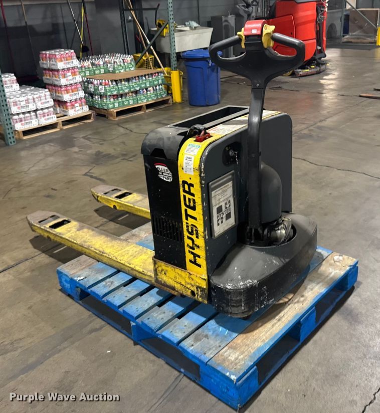 image for item EU6337 Hyster W40Z pallet jack