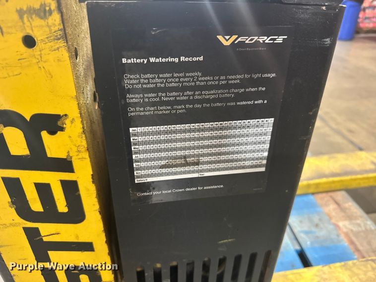 image for item EU6337 Hyster W40Z pallet jack