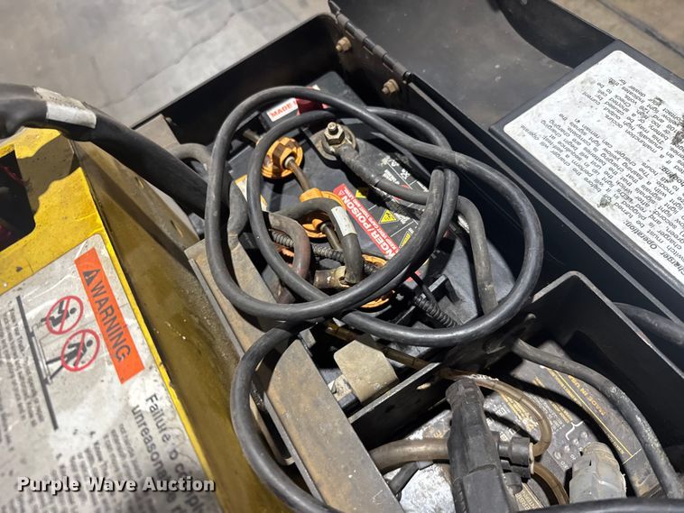 image for item EU6337 Hyster W40Z pallet jack