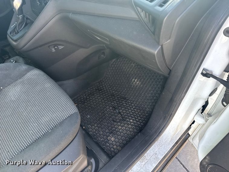 image for item EU6339 2018 Ford Transit Connect van