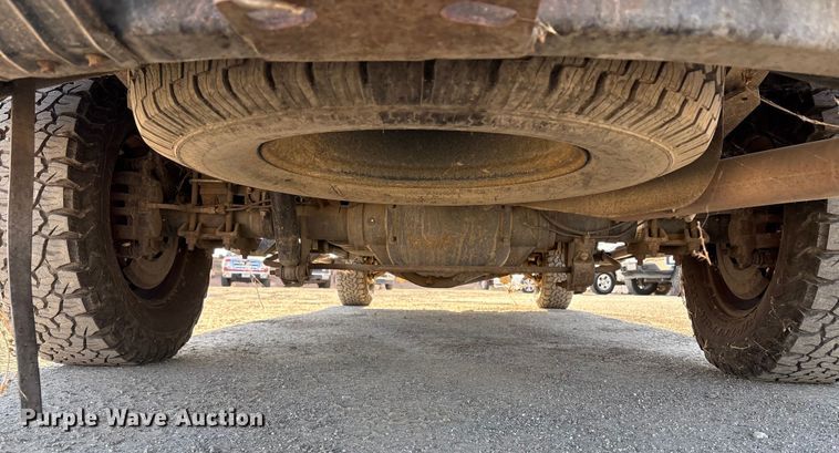 image for item EU8505 2012 Ford F250 Super Duty Crew Cab pickup truck