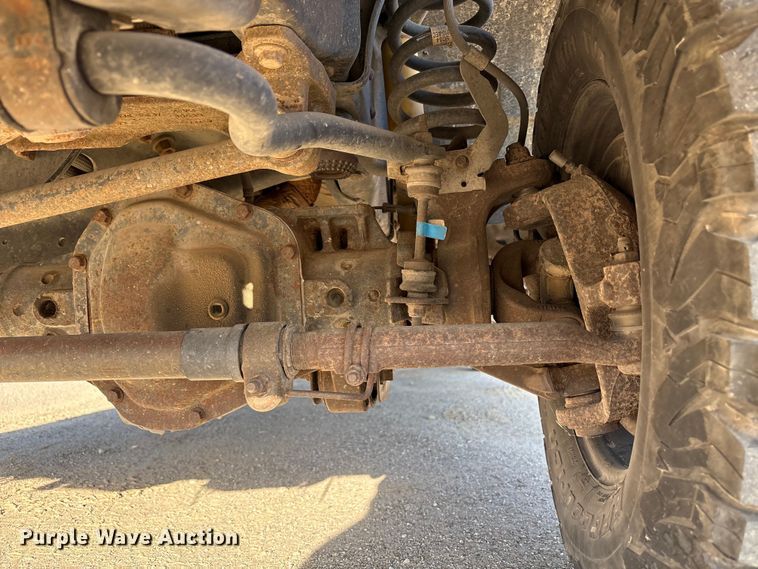 image for item EU8505 2012 Ford F250 Super Duty Crew Cab pickup truck