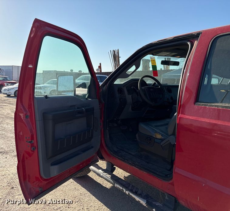 image for item EU8505 2012 Ford F250 Super Duty Crew Cab pickup truck