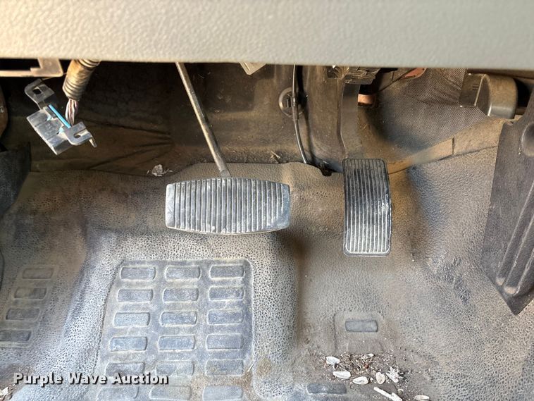 image for item EU8505 2012 Ford F250 Super Duty Crew Cab pickup truck