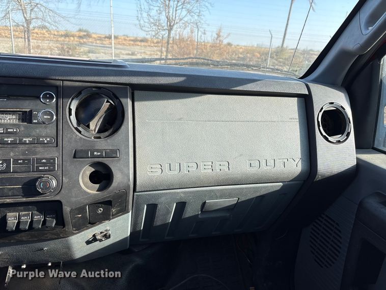 image for item EU8505 2012 Ford F250 Super Duty Crew Cab pickup truck