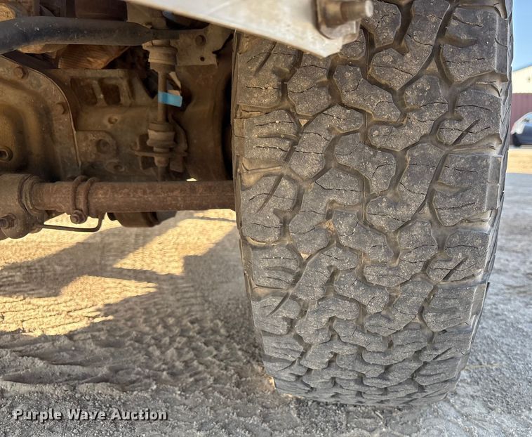 image for item EU8505 2012 Ford F250 Super Duty Crew Cab pickup truck