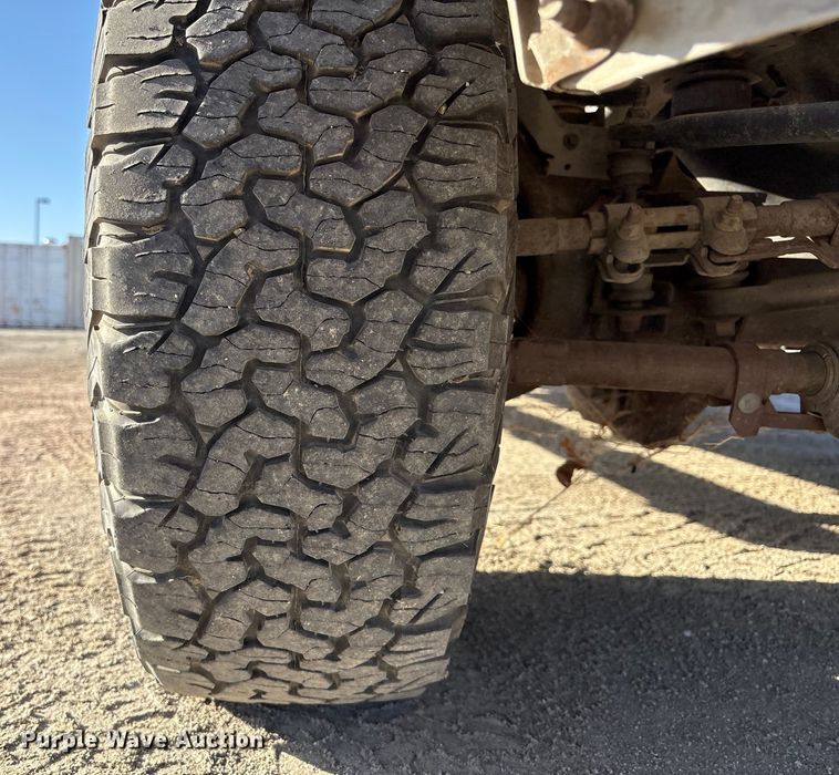 image for item EU8505 2012 Ford F250 Super Duty Crew Cab pickup truck